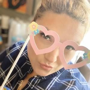 Meet your Posher, Mariana